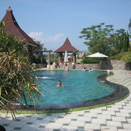 Green Wattana Hotel Sentul Bogor Luaran gambar