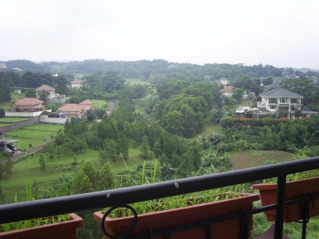 Green Wattana Hotel Sentul Bogor Luaran gambar