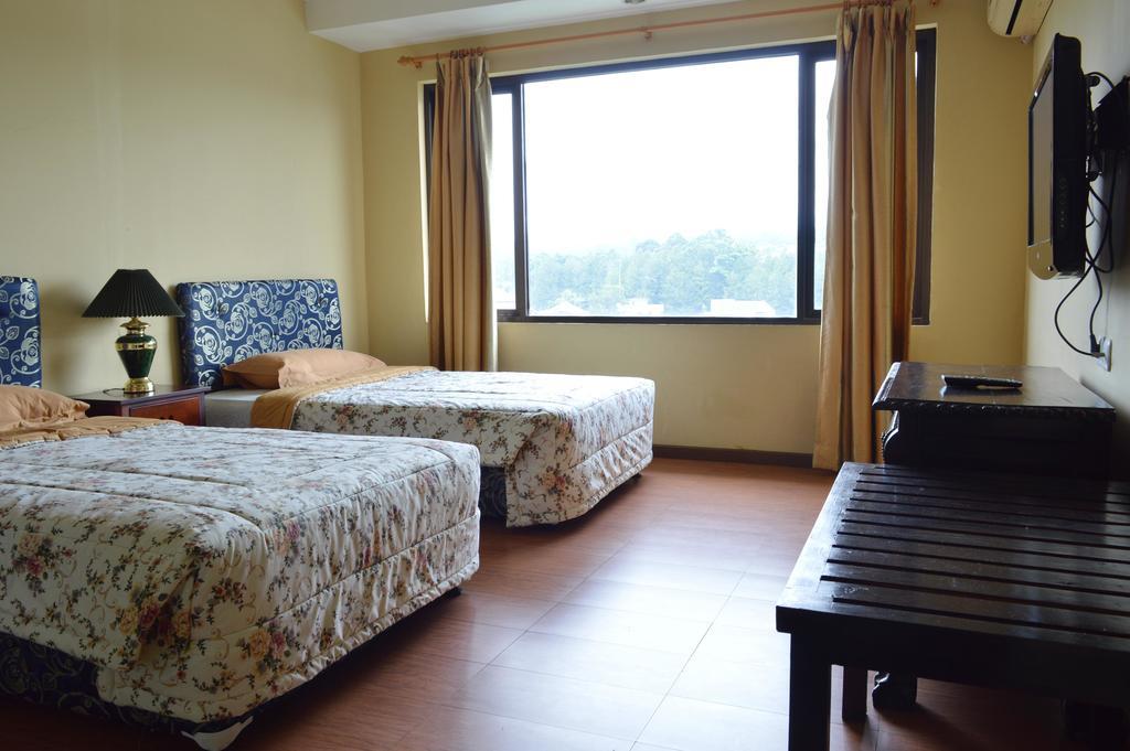 Green Wattana Hotel Sentul Bogor Luaran gambar