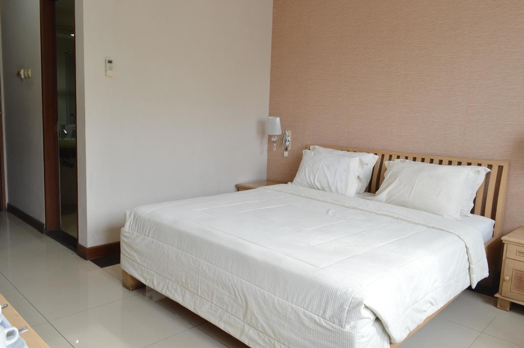Green Wattana Hotel Sentul Bogor Luaran gambar