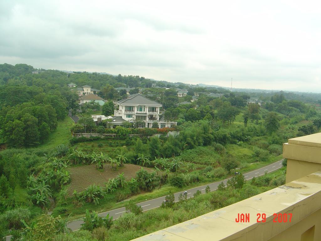 Green Wattana Hotel Sentul Bogor Luaran gambar