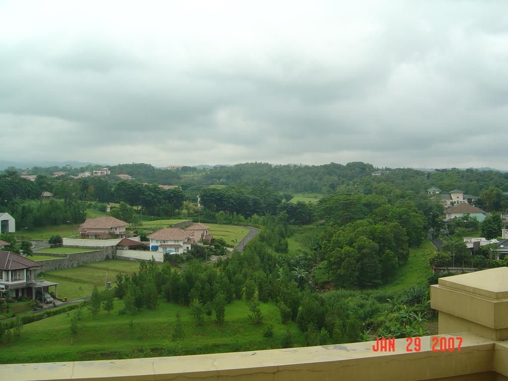 Green Wattana Hotel Sentul Bogor Luaran gambar