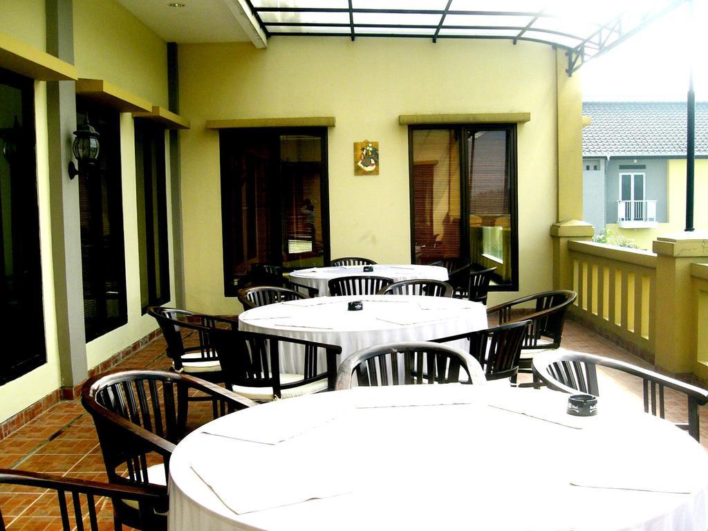 Green Wattana Hotel Sentul Bogor Luaran gambar